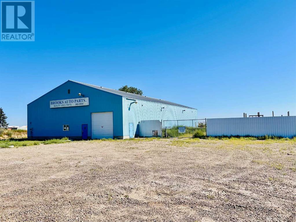 191059, Rr 150 W Property Photo 1