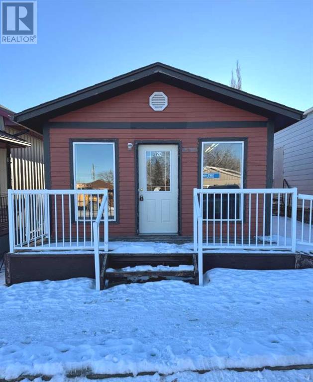 120 Centre Street S Property Photo