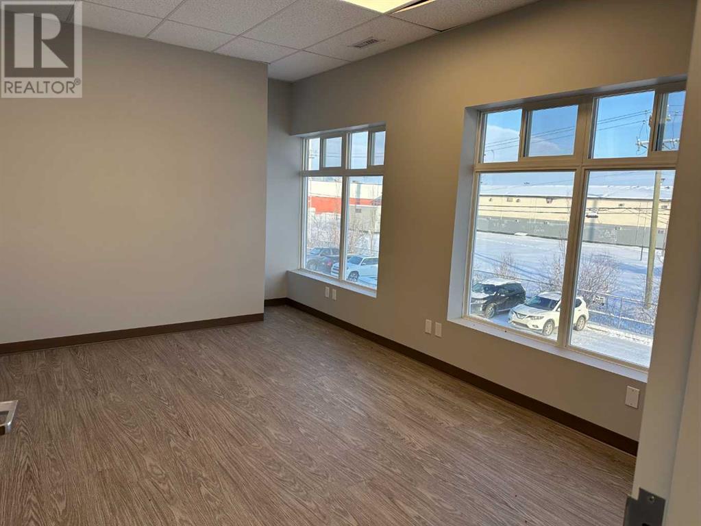 205 C, 10055 120 Avenue Property Photo 10