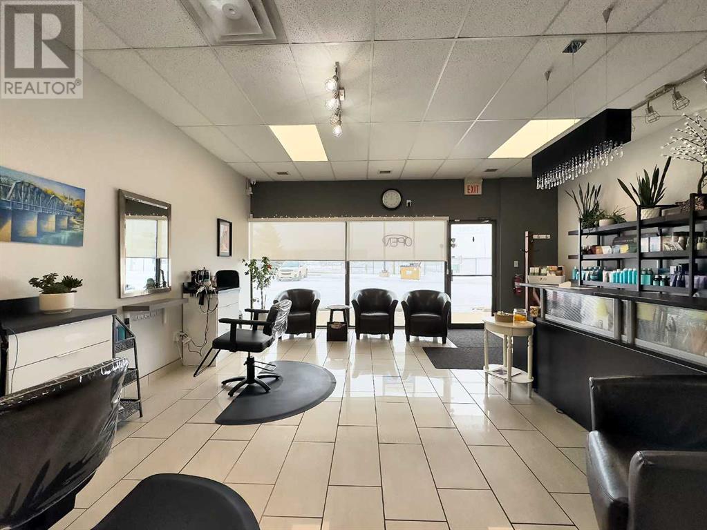 6, 1299 Trans Canada Way Se Property Photo 24