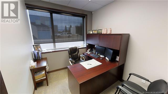 102, 5229 50 Avenue Property Photo 16