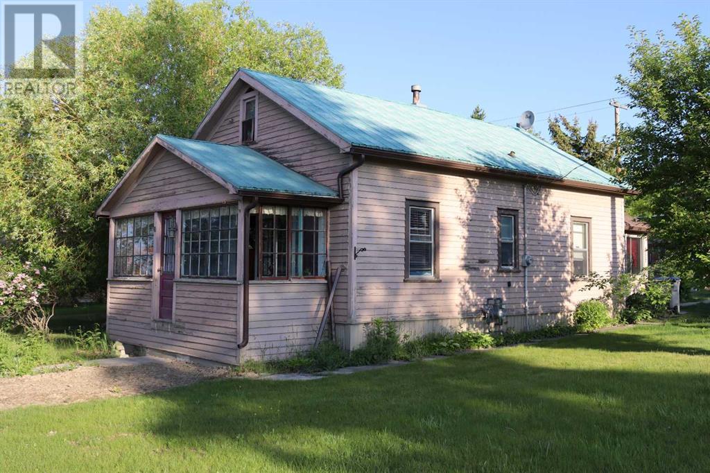 4702 4 Avenue Property Photo