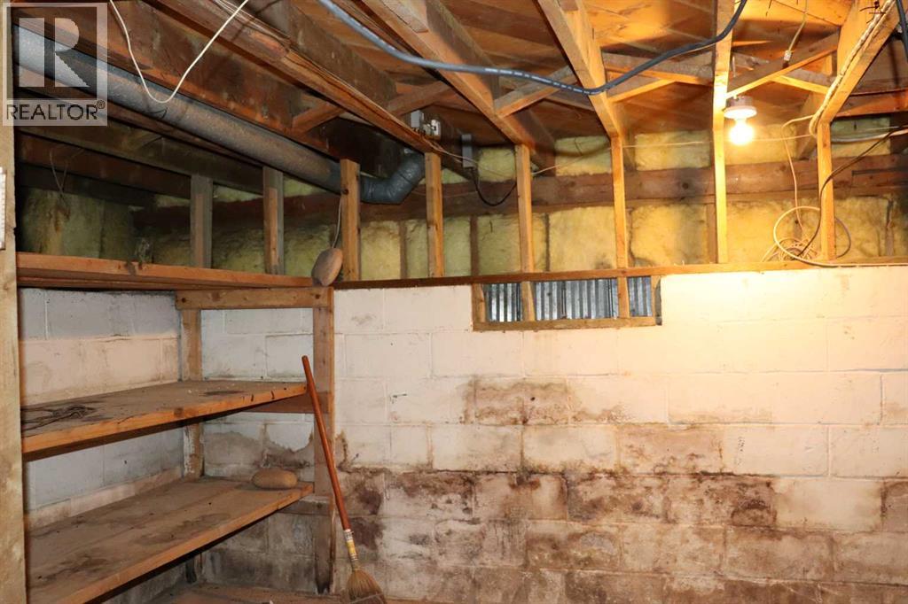 4702 4 Avenue Property Photo 8