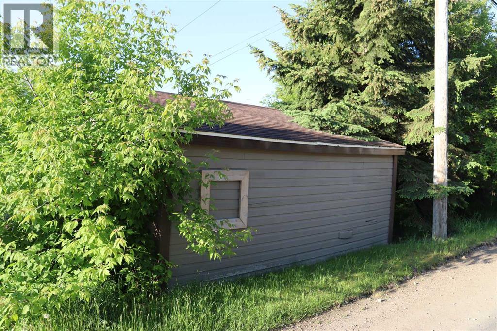 4702 4 Avenue Property Photo 33