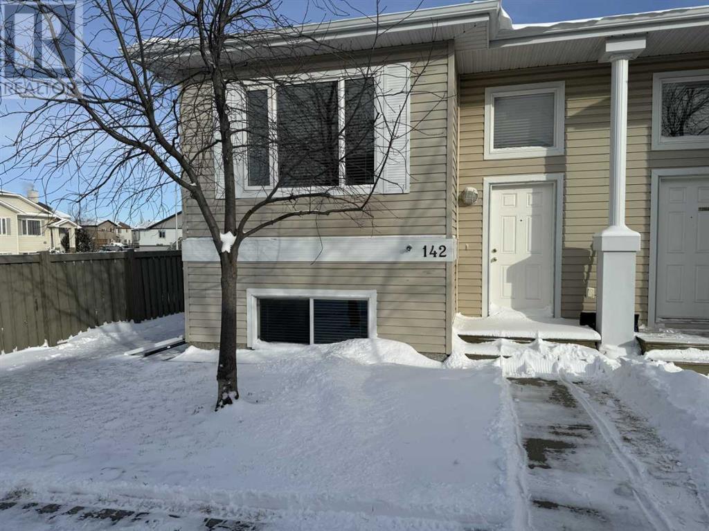 142, 9105 91 Street Property Photo