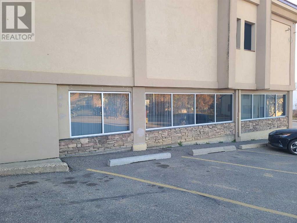 9510 100 Street Property Photo 1