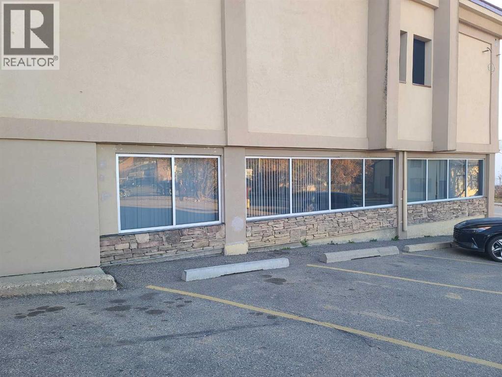 9510 100 Street Property Photo 1