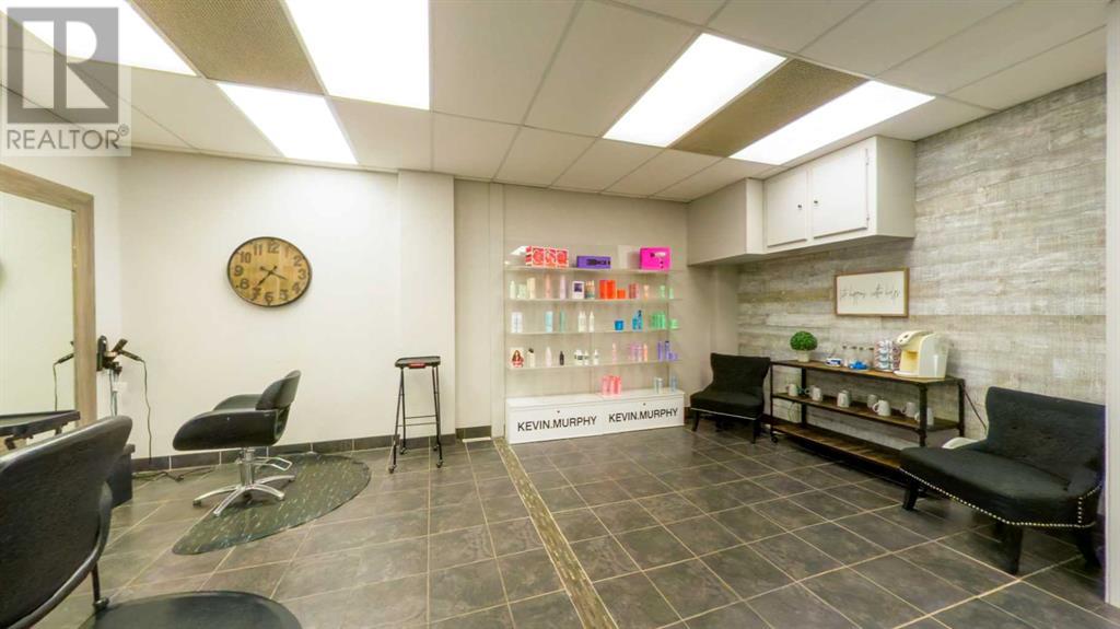 5109 50 Street Property Photo 16