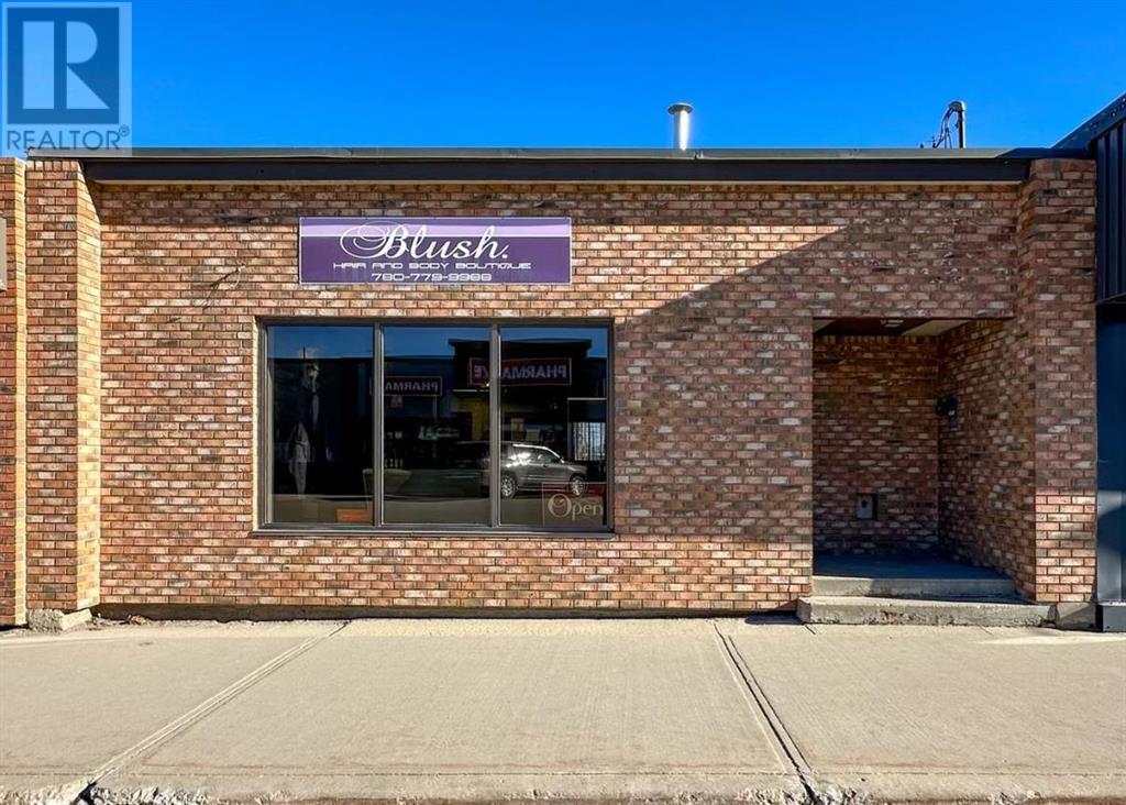 5109 50 Street Property Photo 18