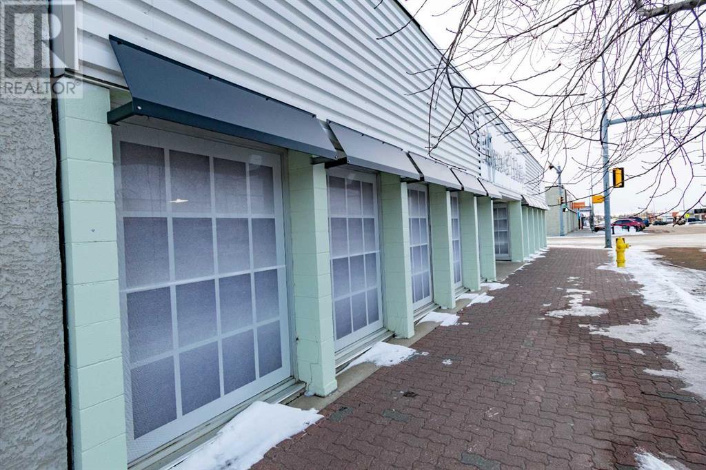 4901 50 Street Property Photo 4
