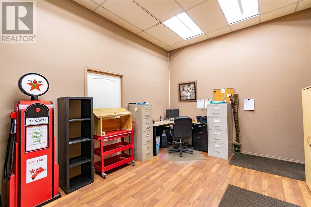 4901 50 Street Property Photo 22