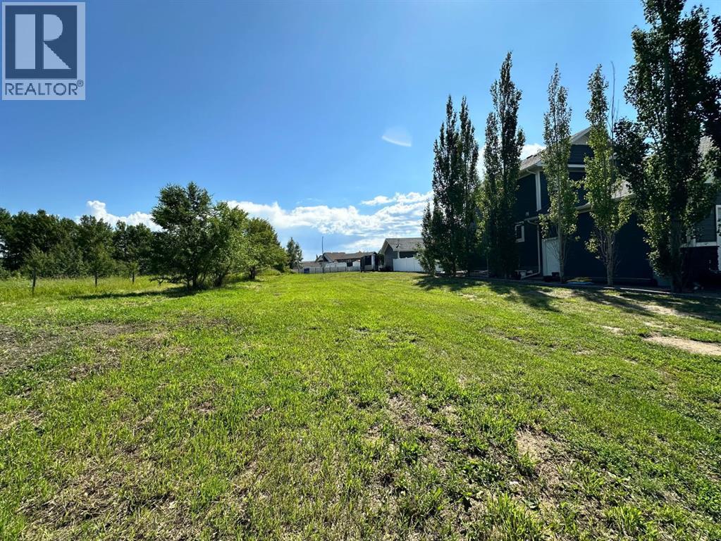 1129 17 Street Property Photo 1