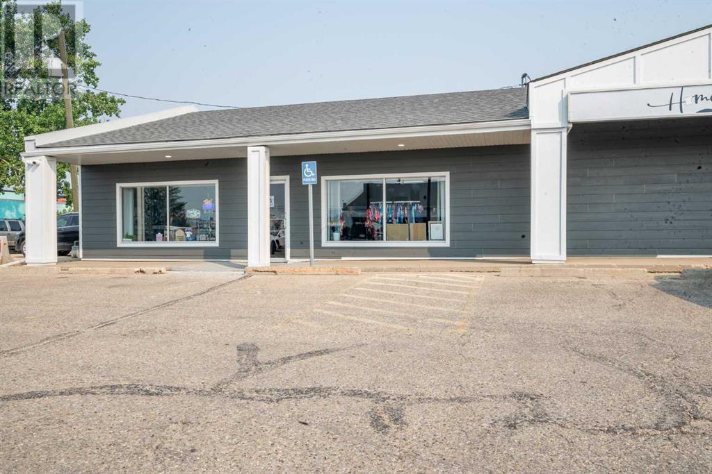 106, 10822 100 Street Property Photo 1