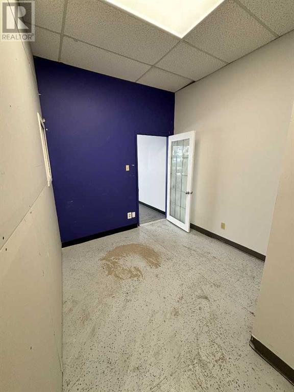 106, 10822 100 Street Property Photo 8