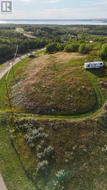8 Whitetail Close Property Photo 7