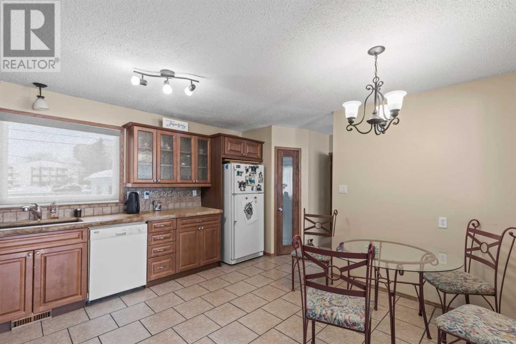 9628 91b Avenue Property Photo 5