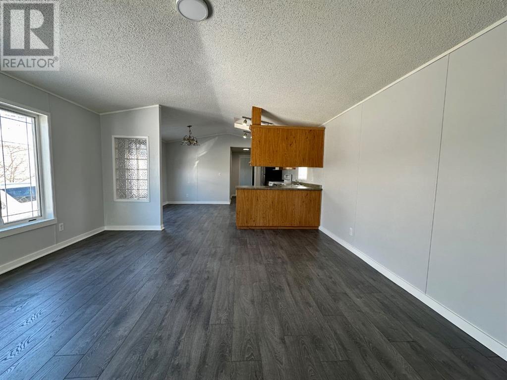 164 Grandview Crescent Property Photo 3