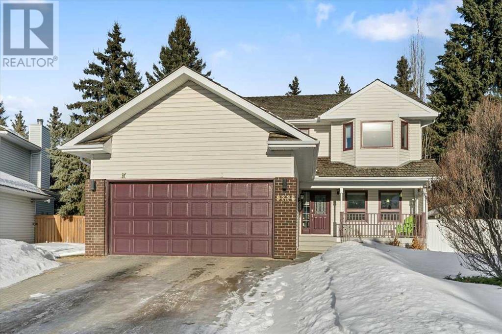 9226 50 Avenue Property Photo