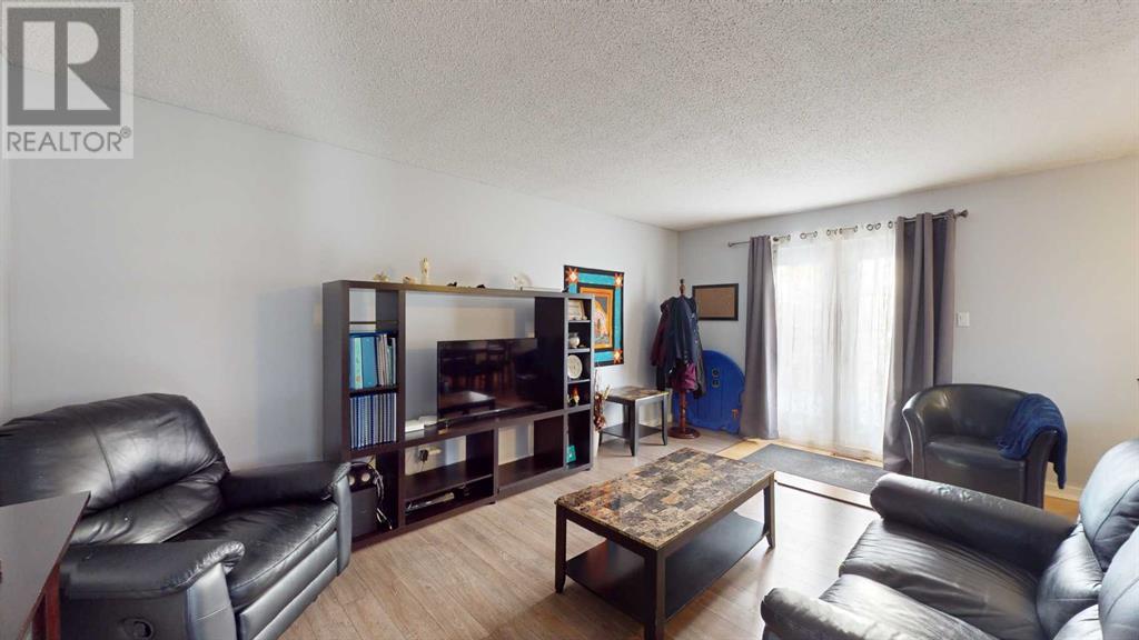 122 Spruce Street Property Photo 1