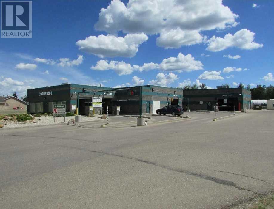 3830 49 Avenue Property Photo