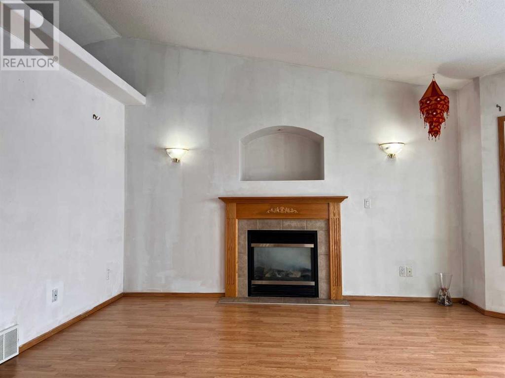 10925 88a Street Property Photo 4