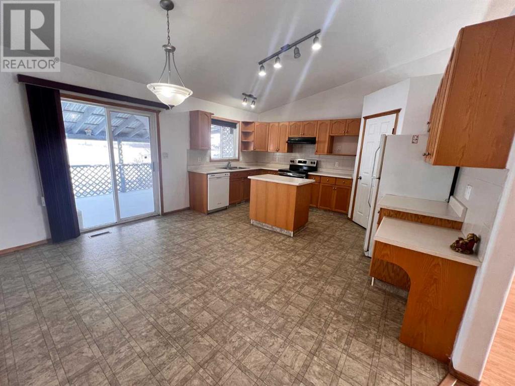 10925 88a Street Property Photo 6