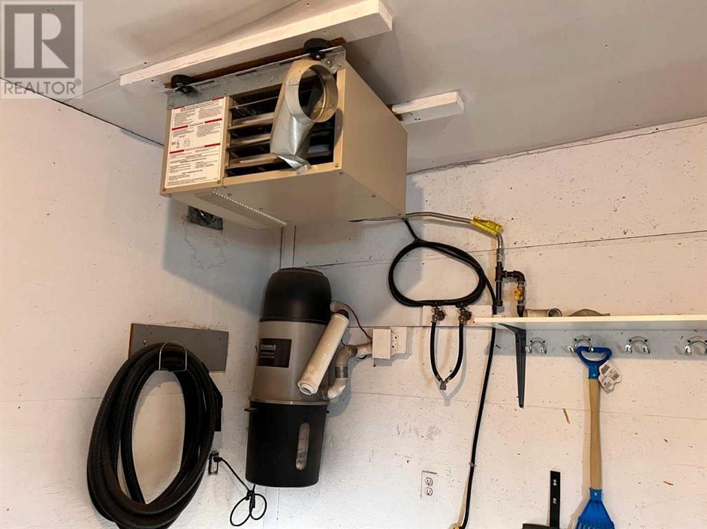 10925 88a Street Property Photo 13