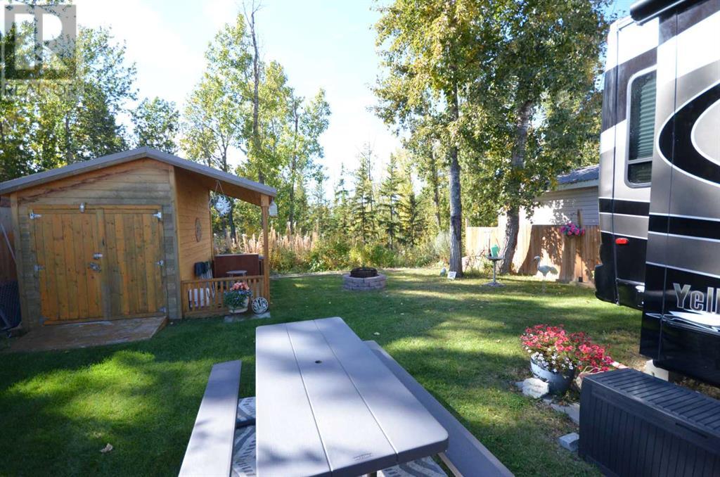 62, 41310 282 Range Property Photo 7