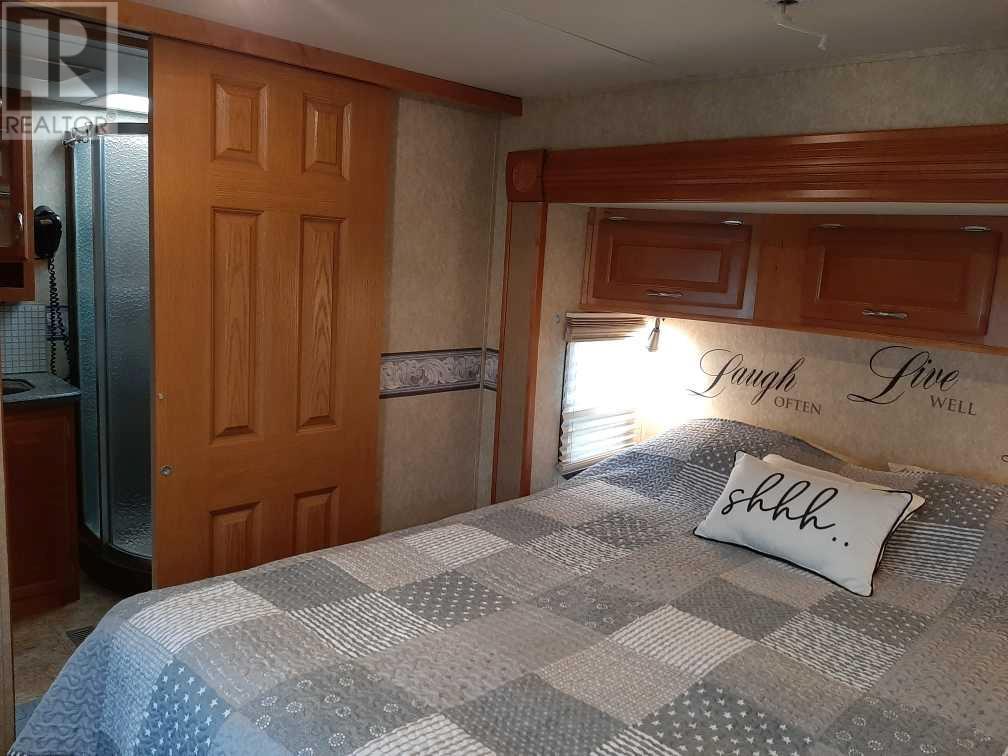 62, 41310 282 Range Property Photo 29