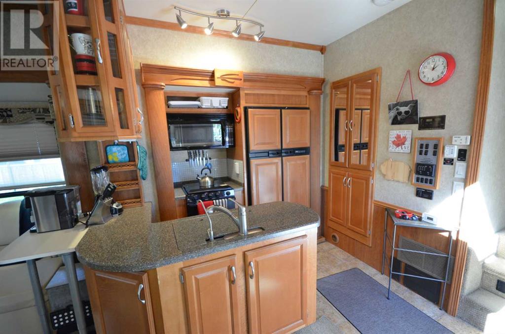 62, 41310 282 Range Property Photo 33