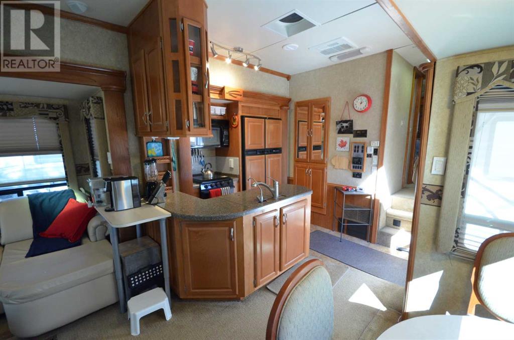 62, 41310 282 Range Property Photo 34