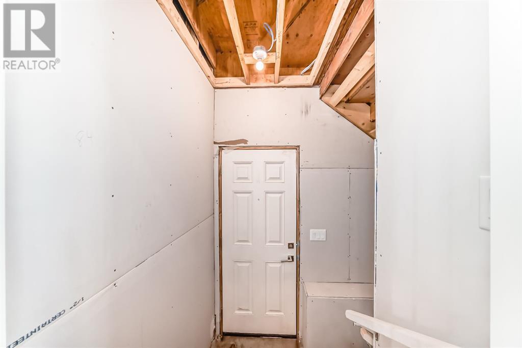 1044 West Lakeview Drive Property Photo 19