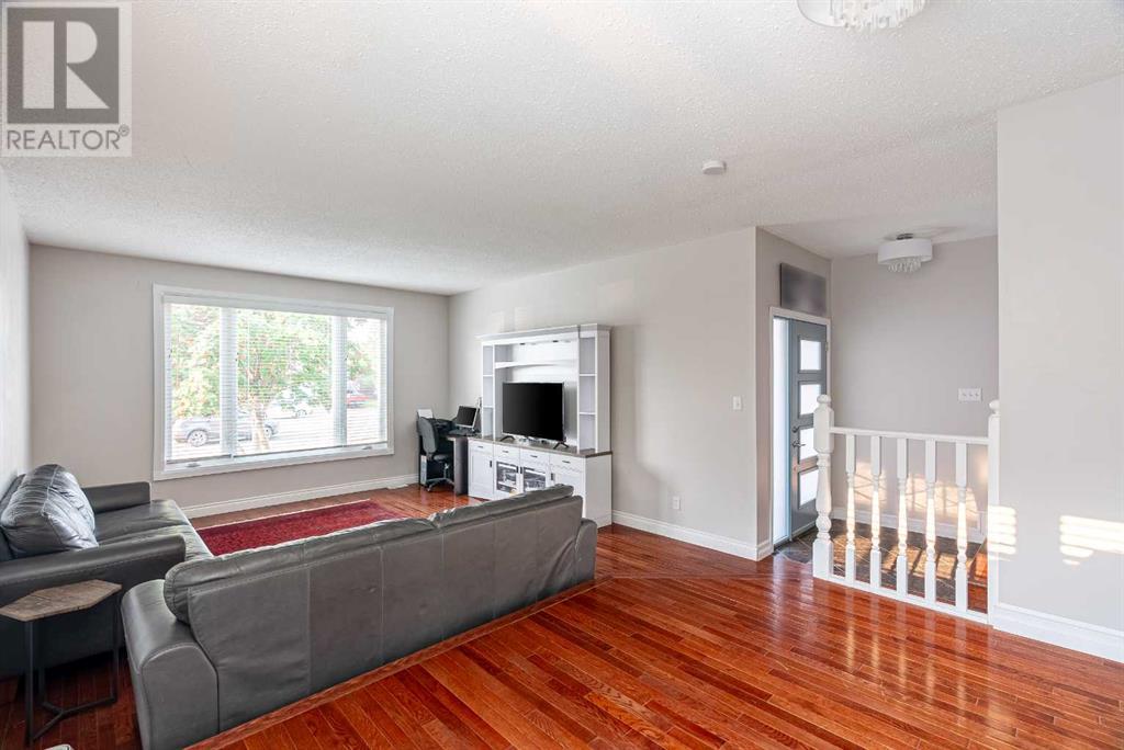 124 Marten Place Property Photo 7
