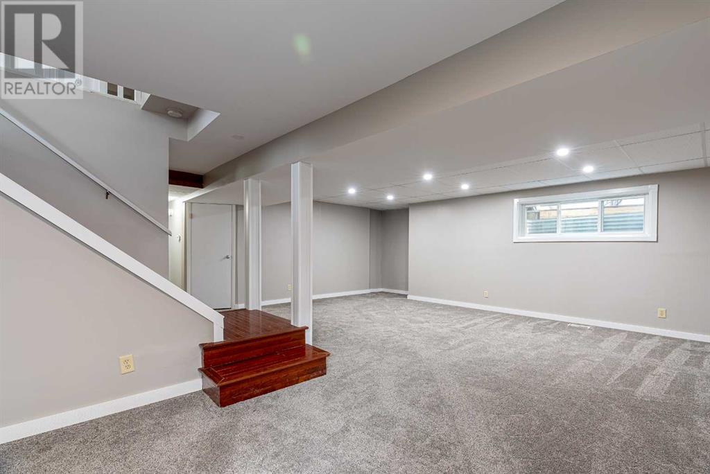 124 Marten Place Property Photo 32