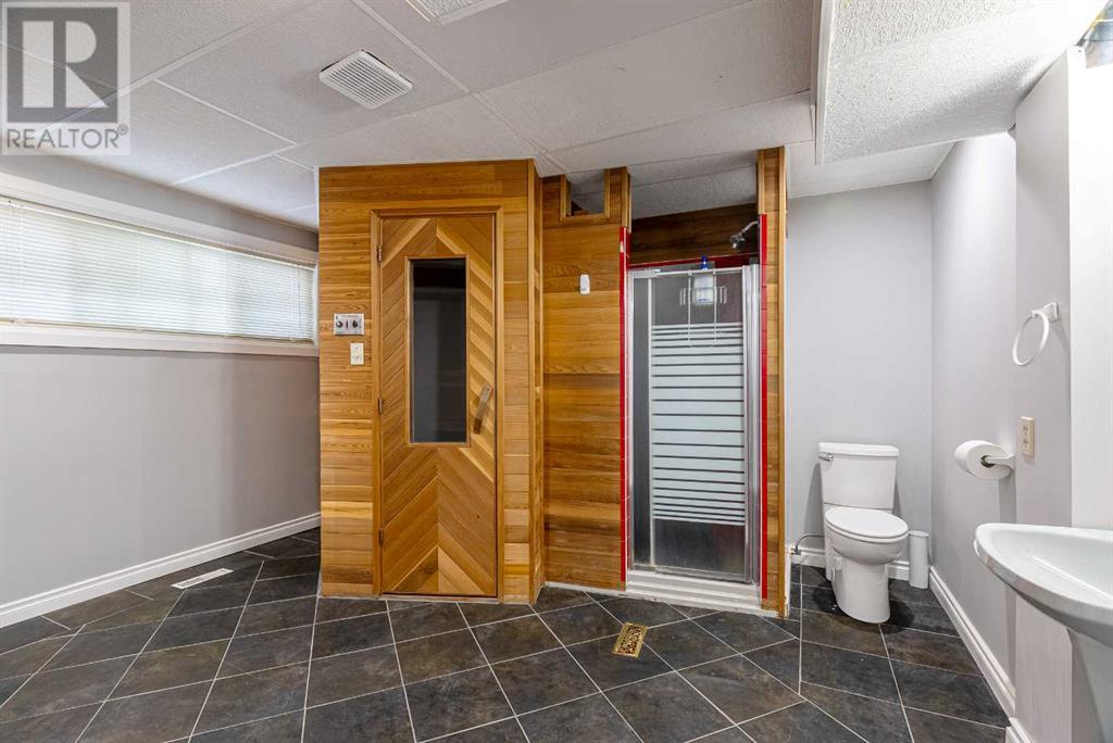 124 Marten Place Property Photo 37