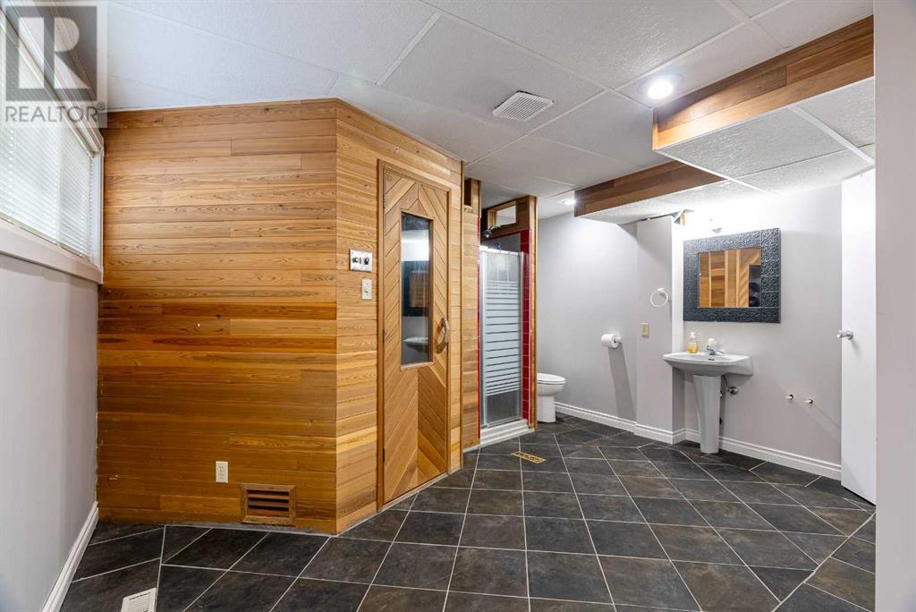 124 Marten Place Property Photo 38