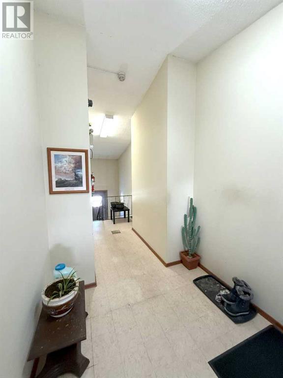 2-8, 2337 20 Avenue Property Photo 16