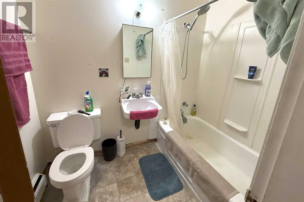 2-8, 2337 20 Avenue Property Photo 26