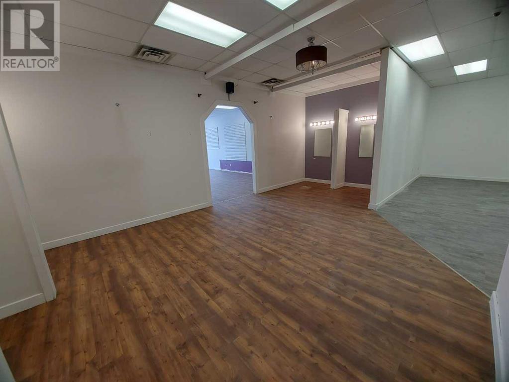 7, 4801 51 Avenue Property Photo 7