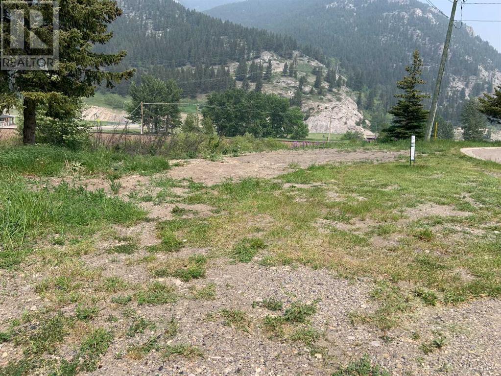 13537 19 Avenue Property Photo 2