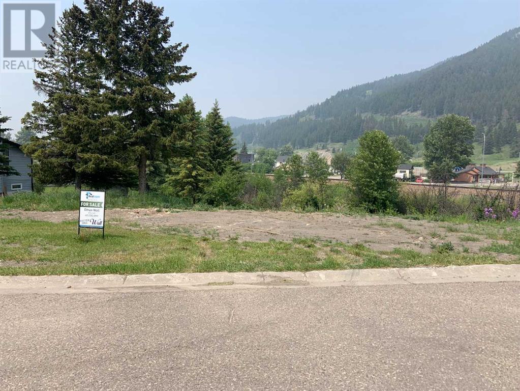 13537 19 Avenue Property Photo 9