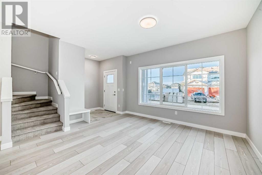 552 Chelsea Gardens Property Photo 3