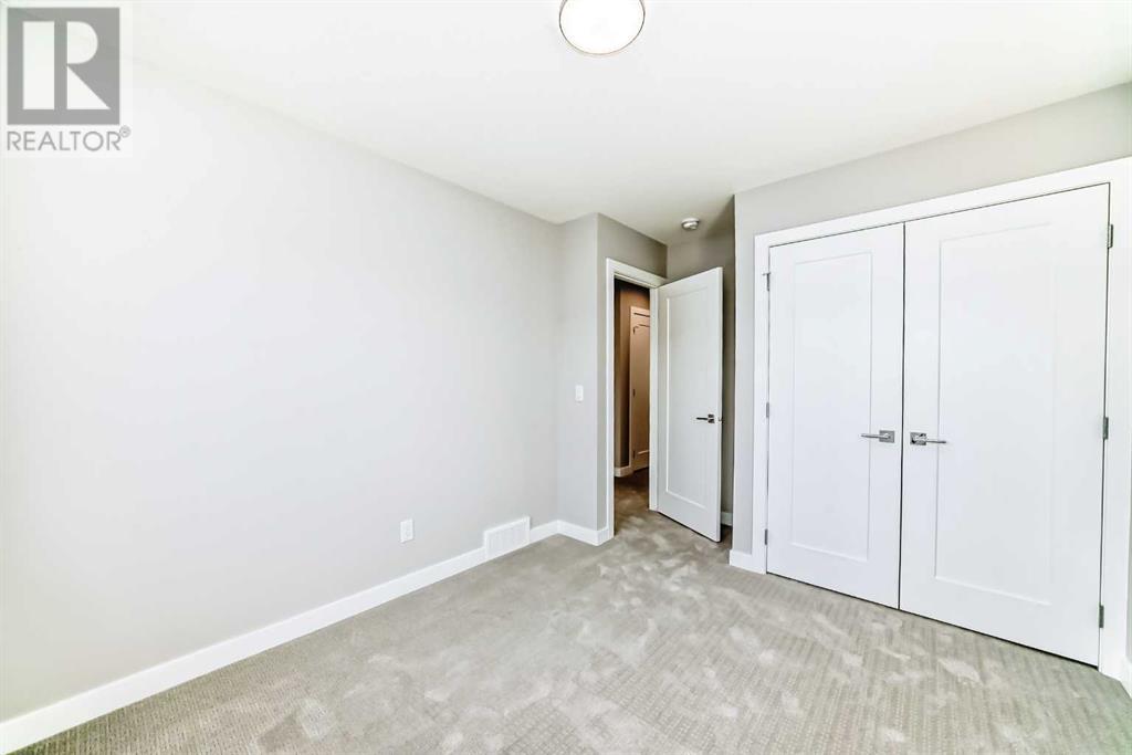 552 Chelsea Gardens Property Photo 24