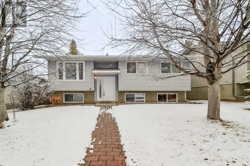 220 Acacia Drive Se Property Photo