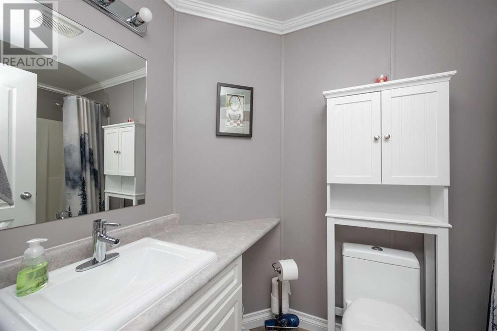 561 Mckinlay Crescent Property Photo 14
