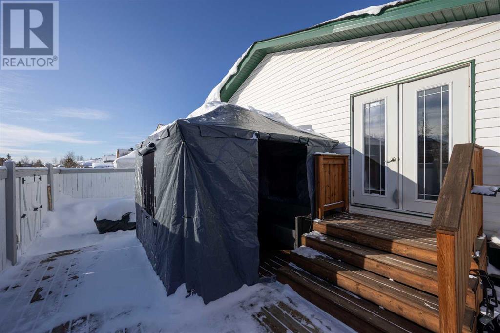 561 Mckinlay Crescent Property Photo 18