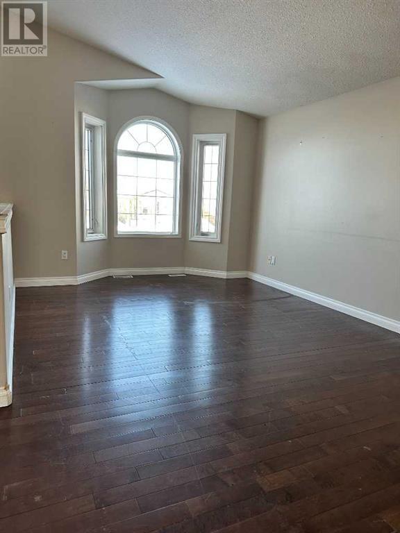 189 Elm Street Property Photo 3