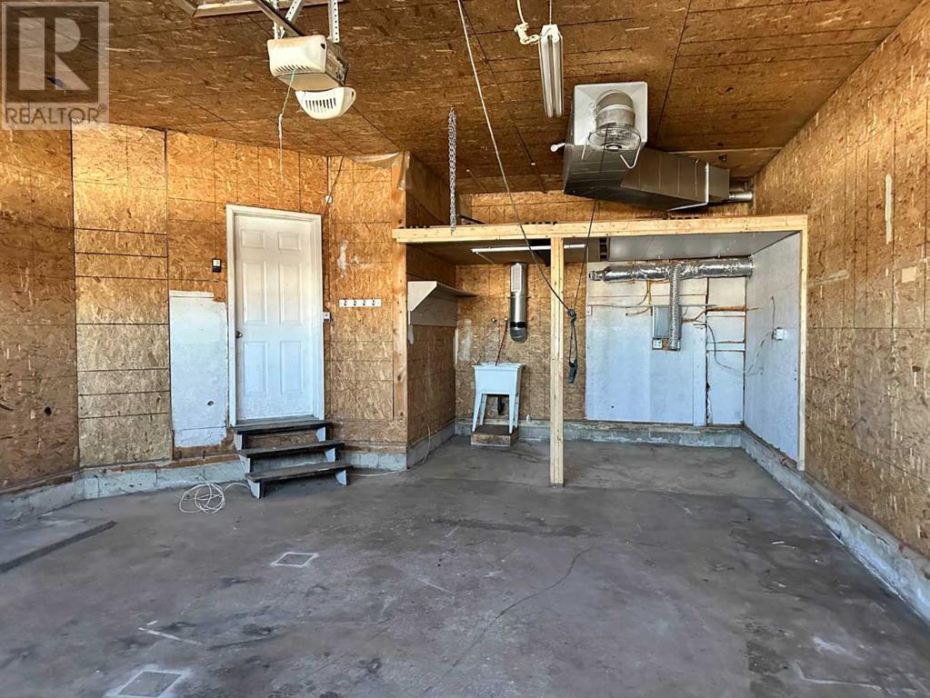 189 Elm Street Property Photo 4