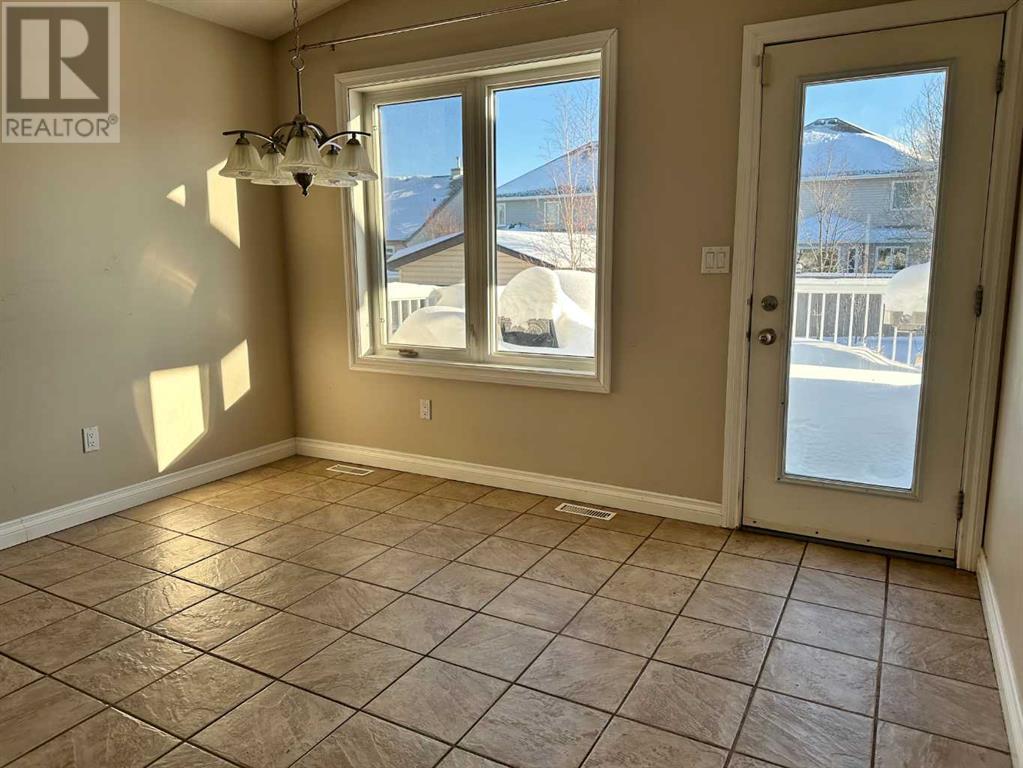 189 Elm Street Property Photo 8