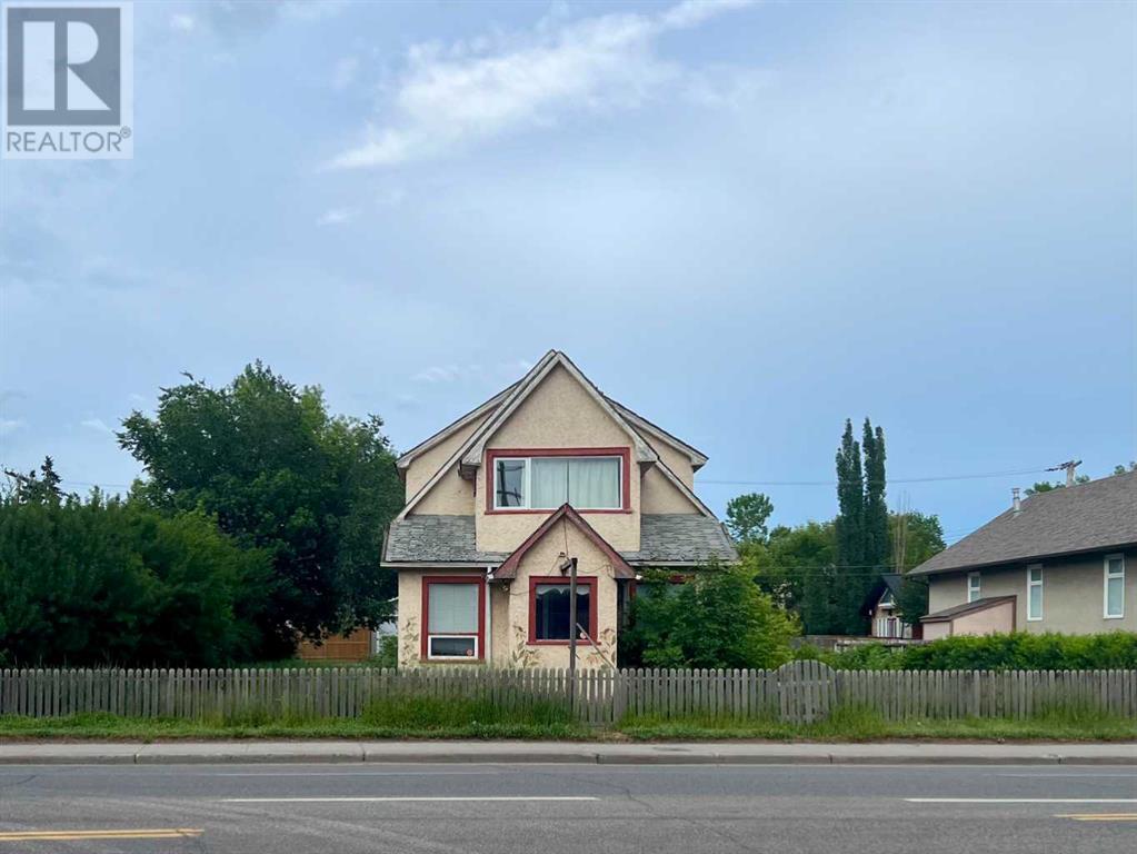 1312 Edmonton Trail Ne Property Photo 1
